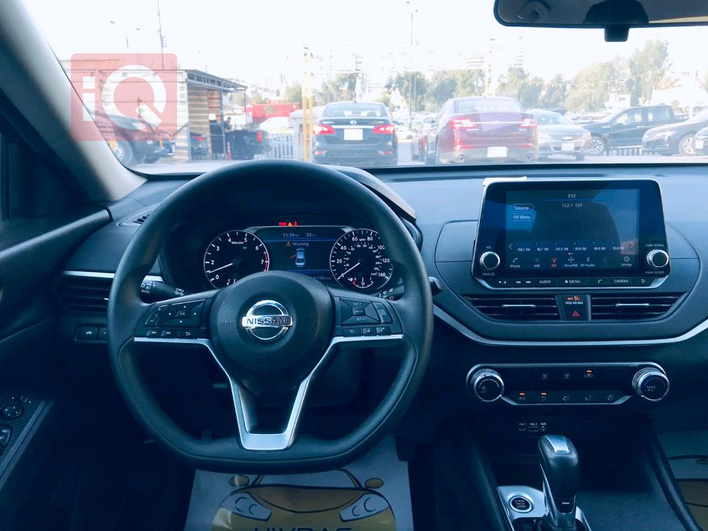 Nissan Altima